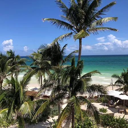 Luxury Studio With Balcony And Rooftop Pool In Tulum Best Location