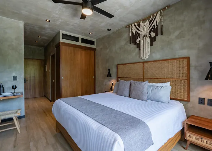 Apartment Location With Rooftop Pool, Gym And Padel Court *