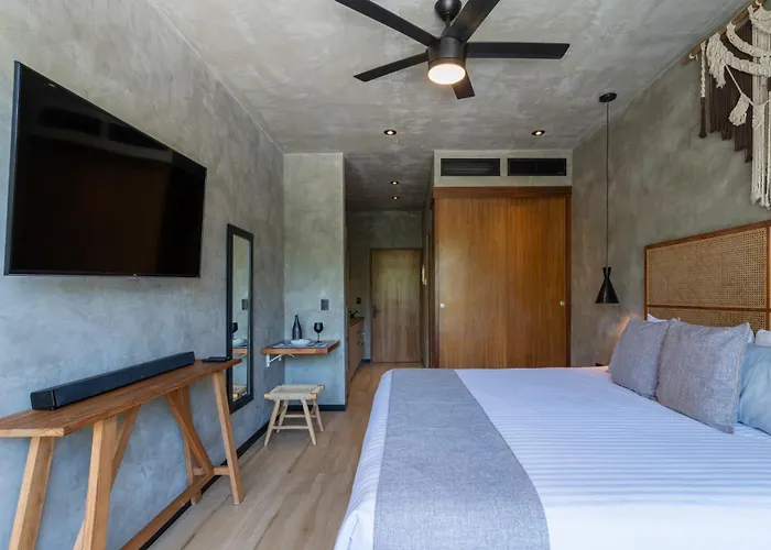 Location With Rooftop Pool, Gym And Padel Court Tulum